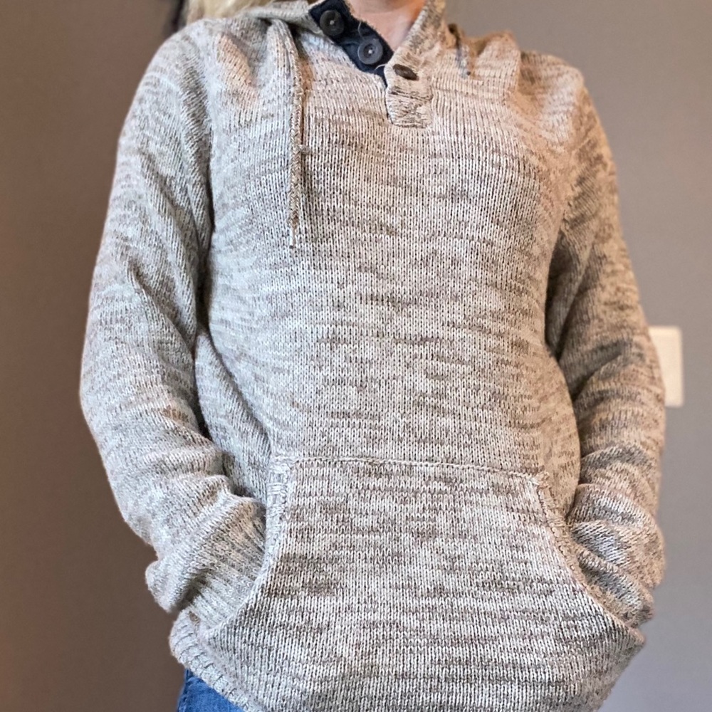 Knitted hoodie